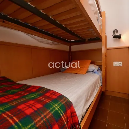 Apartment Athenea B3 *