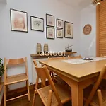 Athenea B3 Apartment